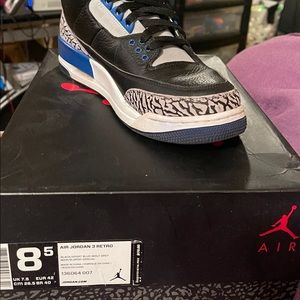 Size 8 1/2 Jordan men’s sneakers